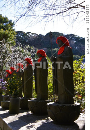 藤澤定隆寺和梅花盛開的地藏像 112148173