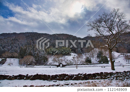 Ichijodani Asakura clan ruins covered in snow 112148909