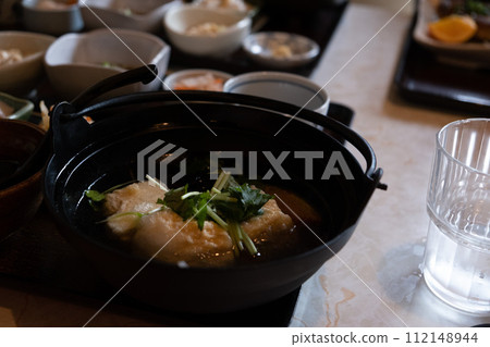 Fried tofu eaten at a set meal restaurant 112148944