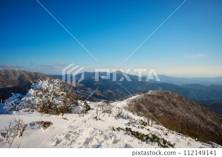 在冬天山的風景 112149141