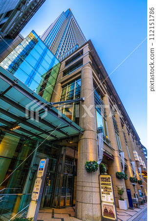 日本東京城市景觀日本橋市。三越前站出入口A7。三井紀念美術館和國語...=2月27日 日本東京城市景觀日本橋市。三越前站出入口A7。三井紀念美術館和國語...=2月27日 112151786