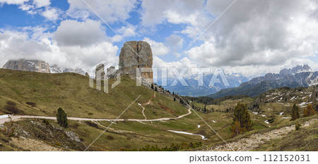 landscape in the Dolomites, Five Towers(Cinque Torri) landscape in the Dolomites, Five Towers(Cinque Torri) 112152031