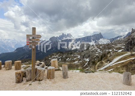landscape in the Dolomites, Five Towers(Cinque Torri) 112152042