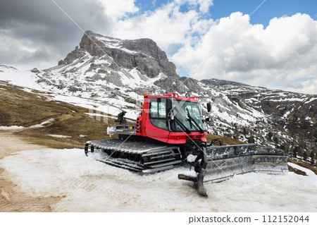 snow blower in the Dolomites, Five Towers (Cinque Torri) snow blower in the Dolomites, Five Towers (Cinque Torri) 112152044