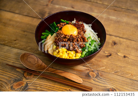 肉味噌混合拉麵 112153435
