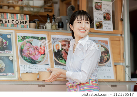 Kitchen car working ladies 112156517