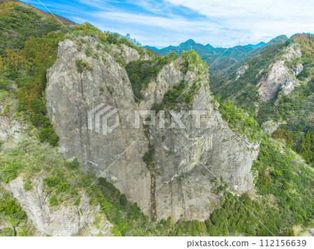 心岩 112156639