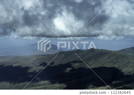 Tanzania, Srengeti, aerial view of the Serengeti plain 112162645