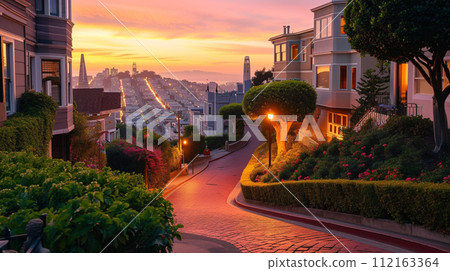 Lombard Street, San Francisco, sunrise 112163364
