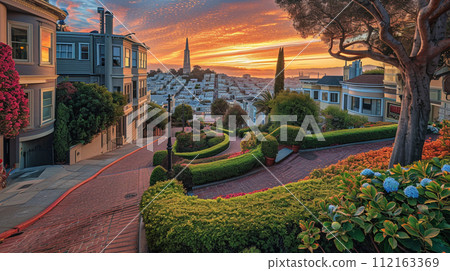 朗伯德街,舊金山,日出 朗伯德街,舊金山,日出 112163369
