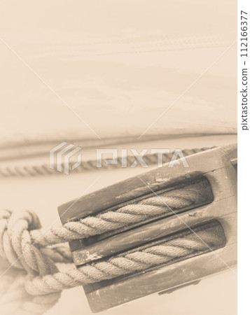 Harbor marina block bolt with rope Harbor marina block bolt with rope 112166377