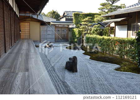 Hojo north garden “quiet garden” Zuiho-in Hojo north garden “quiet garden” Zuiho-in 112169121