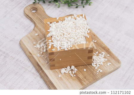 米曲 米曲在酒中 米曲 米曲在酒中 112171102