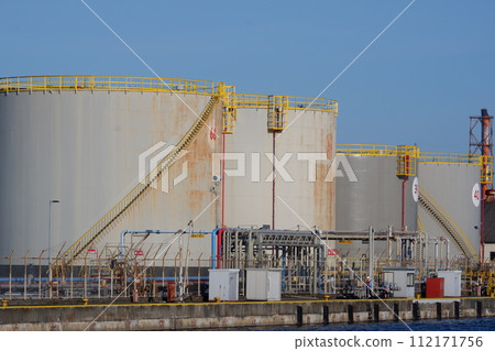 Oil complex tank Oil complex tank 112171756