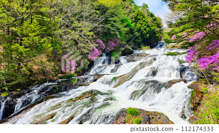 Ryuzu Falls (May) 112174333