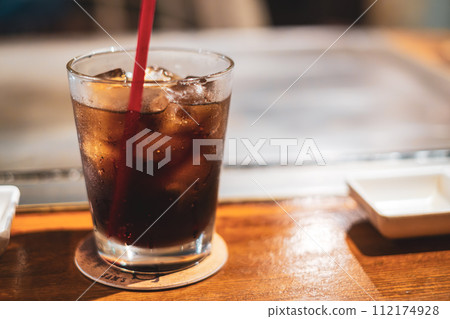 [#In-store] Coke in a glass 112174928