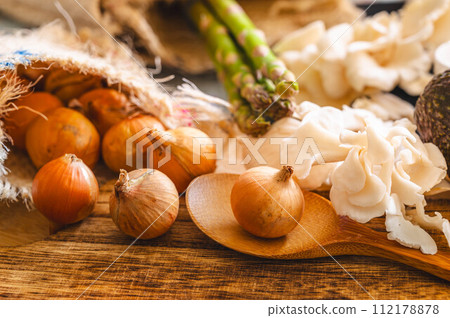 木勺上的 Pekoros 112178878