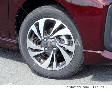 Aluminum wheels for passenger cars (cut bright type) 112179318