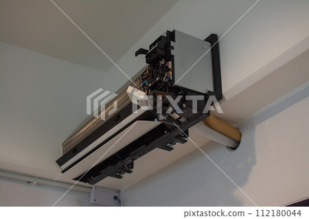 installation of air conditioner indoor unit installation of air conditioner indoor unit 112180044