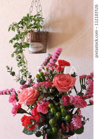 pink flower arrangement pink flower arrangement 112183526