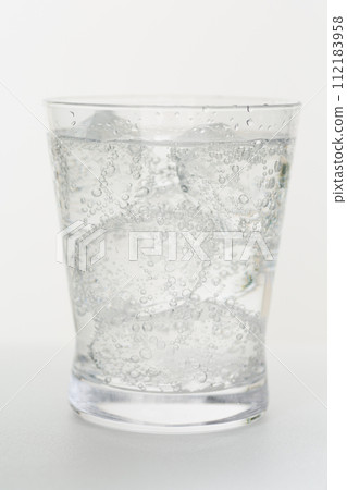 Carbonated water Carbonated water 112183958