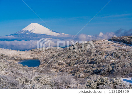 (Shizuoka Prefecture) Snowy Izu Skyline, Higaike, Mt. Fuji view (Shizuoka Prefecture) Snowy Izu Skyline, Higaike, Mt. Fuji view 112184869