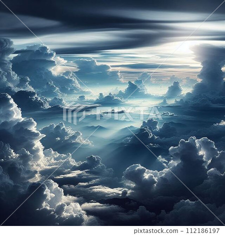 雲朵從雲層上方流過 112186197