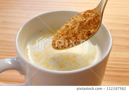 Soy milk powder Soy milk powder 112187562