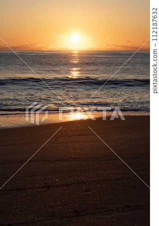 The sunrise over the Kawabata coast 112187632