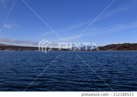 Mt. Fuji in winter seen from Lake Yamanaka 112188521