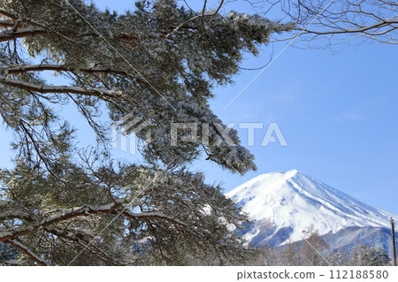 Mt. Fuji in winter seen from Fujiyoshida 112188580