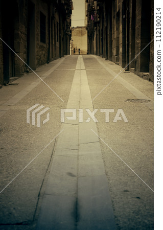 Detail of old street in an old medieval town in Spain 112190214