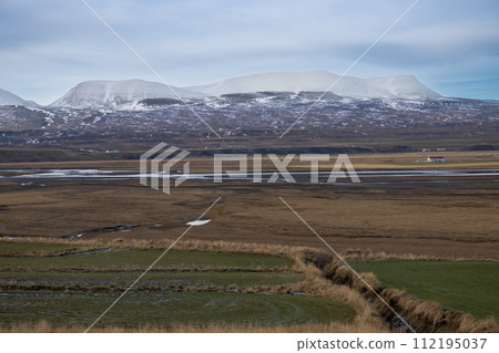 Autumn nature with pastures and mountains, Iceland Autumn nature with pastures and mountains, Iceland 112195037