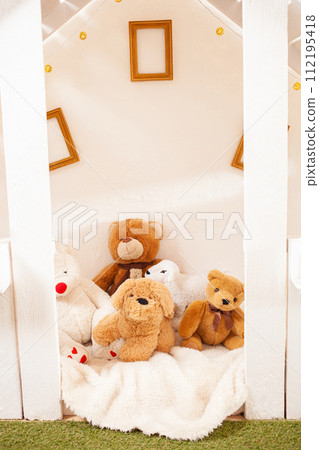 Interior photo studio. copy space 112195418