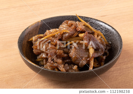 Simmered beef and burdock 112198238
