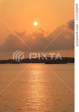 Sunset over Okinawa's sea Sunset over Okinawa's sea 112198909
