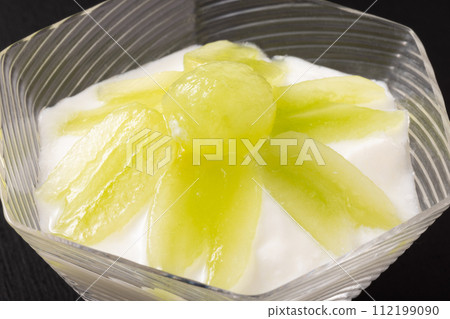 grapes and yogurt grapes and yogurt 112199090