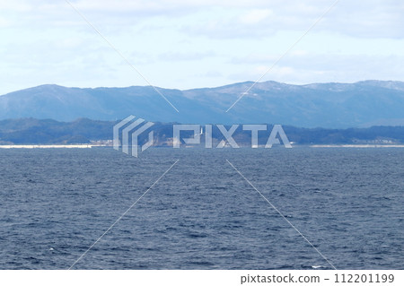 Shioyasaki Lighthouse seen from the Pacific Ocean (Iwaki City, Fukushima Prefecture) 112201199