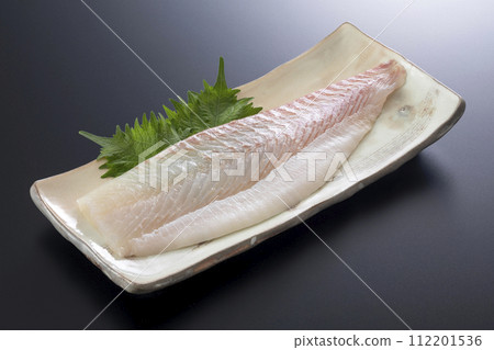 日本比目魚生魚片 112201536