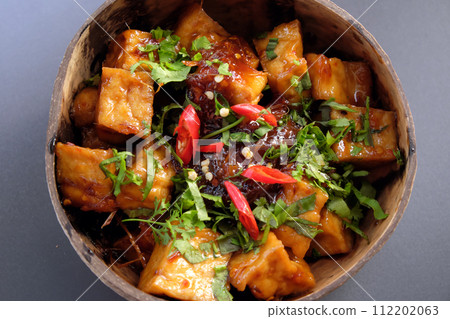 tofu cook with tamarind paste 112202063