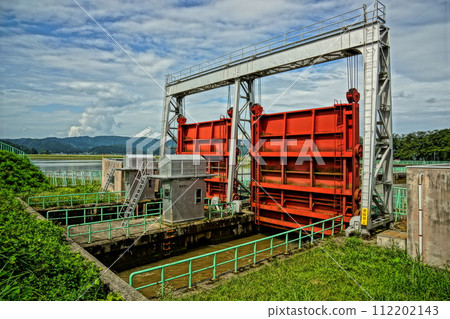 淺川原水庫大壩的閘門 淺川原水庫大壩的閘門 112202143