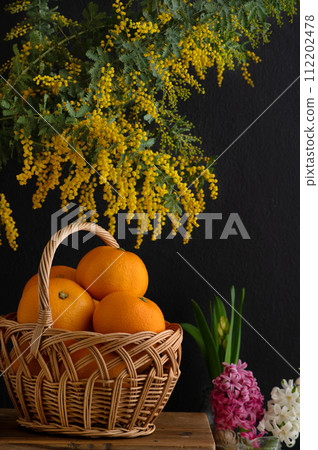 Hassaku and spring flowers Hassaku and spring flowers 112202478