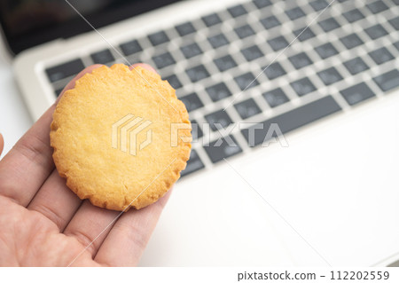 PC and cookies PC and cookies 112202559