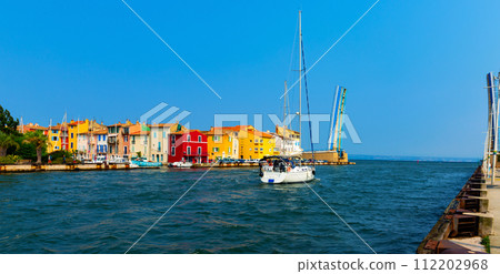 Residential buildings and Canal Galiffet in Martigues Residential buildings and Canal Galiffet in Martigues 112202968