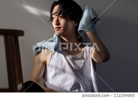 Men's beauty image 112204893