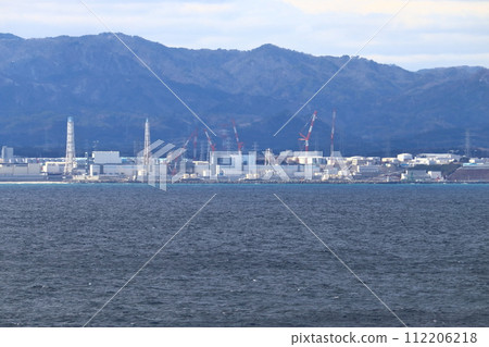 Units 1 to 4 of the Fukushima Daiichi Nuclear Power Plant seen from the ocean (February 2024) 112206218