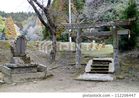 馬路神社 112206447