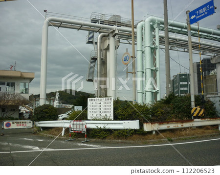Shimonoseki Fishing Port Lock, the world's smallest Panama Canal-style lock Shimonoseki Fishing Port Lock, the world's smallest Panama Canal-style lock 112206523