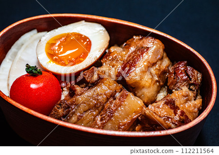 Braised lunch box Braised lunch box 112211564