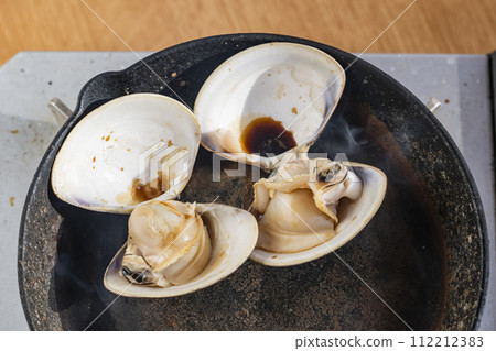 Big clam Big clam 112212383